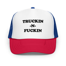 Load image into Gallery viewer, Truckin hat
